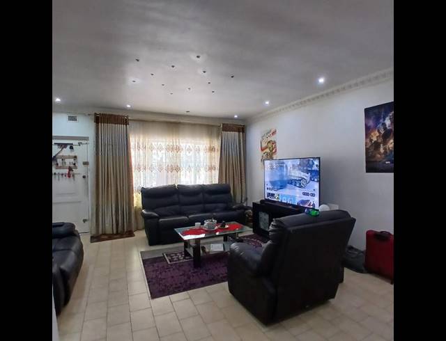 3 BEDROOM HOUSE FOR SALE IN MALVERN